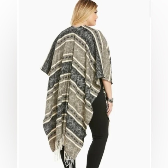 TORRID Ruana Wrap Cardigan Sweater Mixed Print Open Front Fringe One Size - Picture 1 of 8